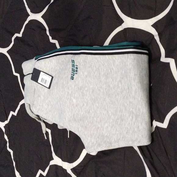 Guess Sweatpants - Picture 11 of 14